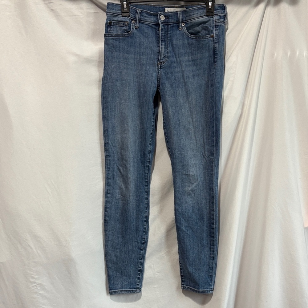 Women's Skinny Jeans in Denim Blue